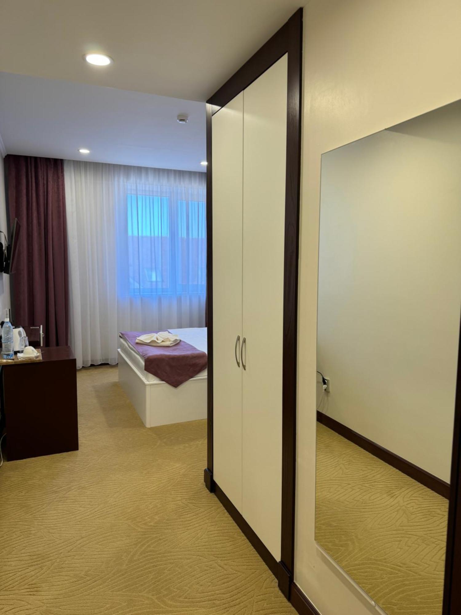 Sulo Atyrau Hotel Exterior photo